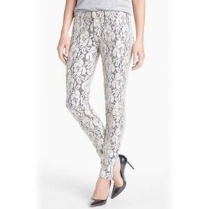 EUC 7 FOR ALL MANKIND LACE BLACK PANTS SIZE 7 MSRP $198